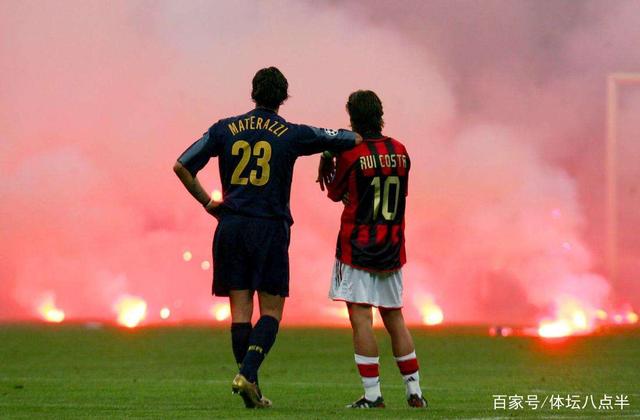 中国国乒在2025成都混合团体世界杯中以6连胜结束第二轮，孙颖莎在梁靖崑失利后积极复盘，展现团队凝聚力与个人关怀。