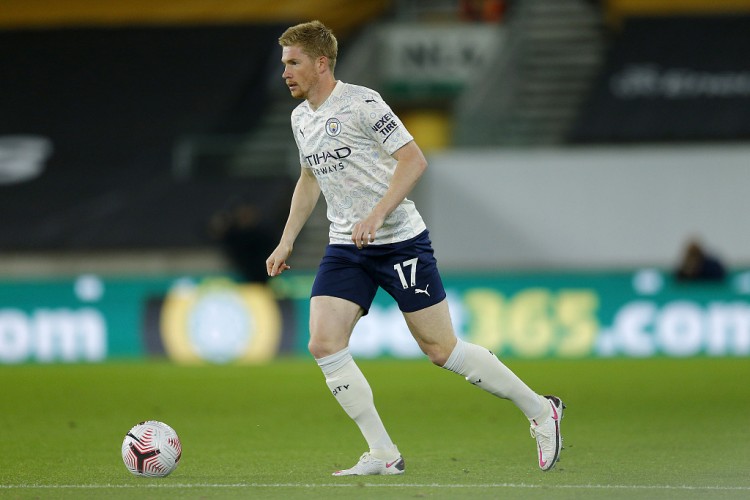 里贝里儿子赛义夫身穿阿尔及利亚球衣自拍，引起热议