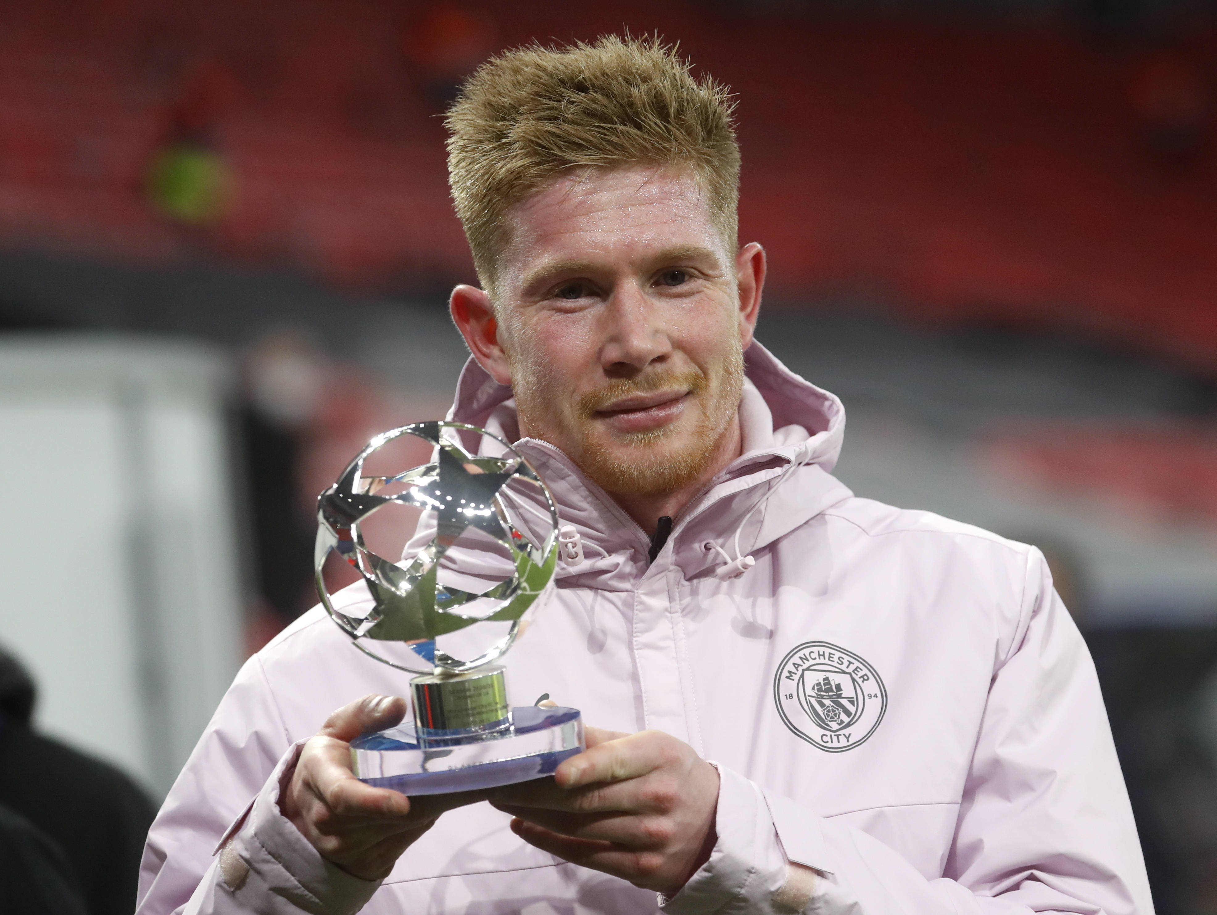 记者：海港近些年投入难比金元时代，穆斯卡特有强大调整能力